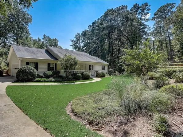 701 Longview Dr, Canton, GA 30114