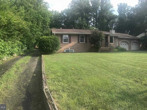 2nd image of 7306 Beverly St
