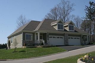 2nd image of 738 Olde Creek Dr