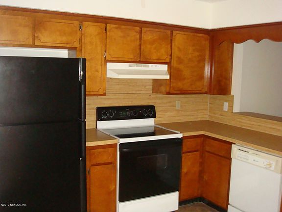 3rd image of 5535 N CABOT