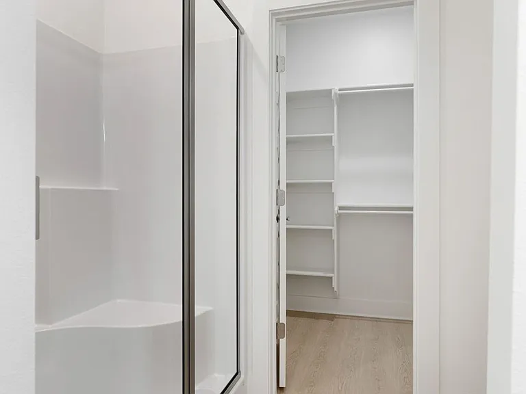 2713 SW Shackelton Ave #1 — Photo 69