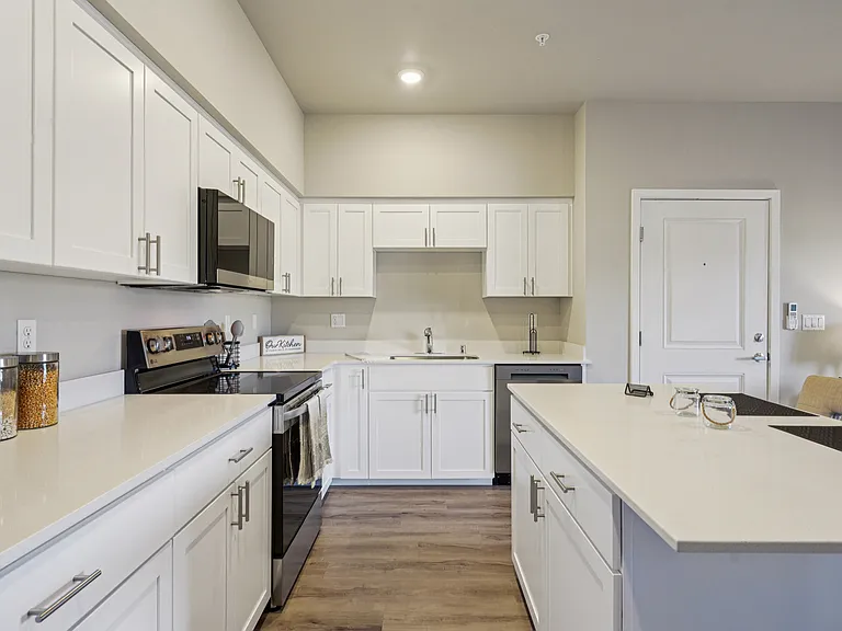 Tahoma Terrace Apartments — Photo 56