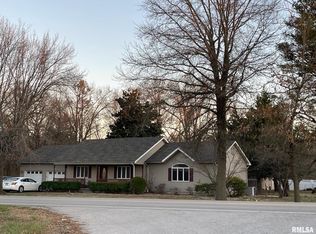 12506 W Petroff Rd, Benton, IL 62812