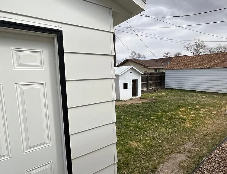 306 Jefferson St — Photo 3