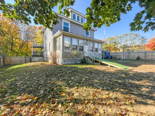 869 Sabattus Street, Lewiston, ME 04240
