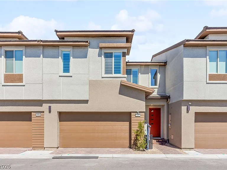 680 Echelon St — Photo 1