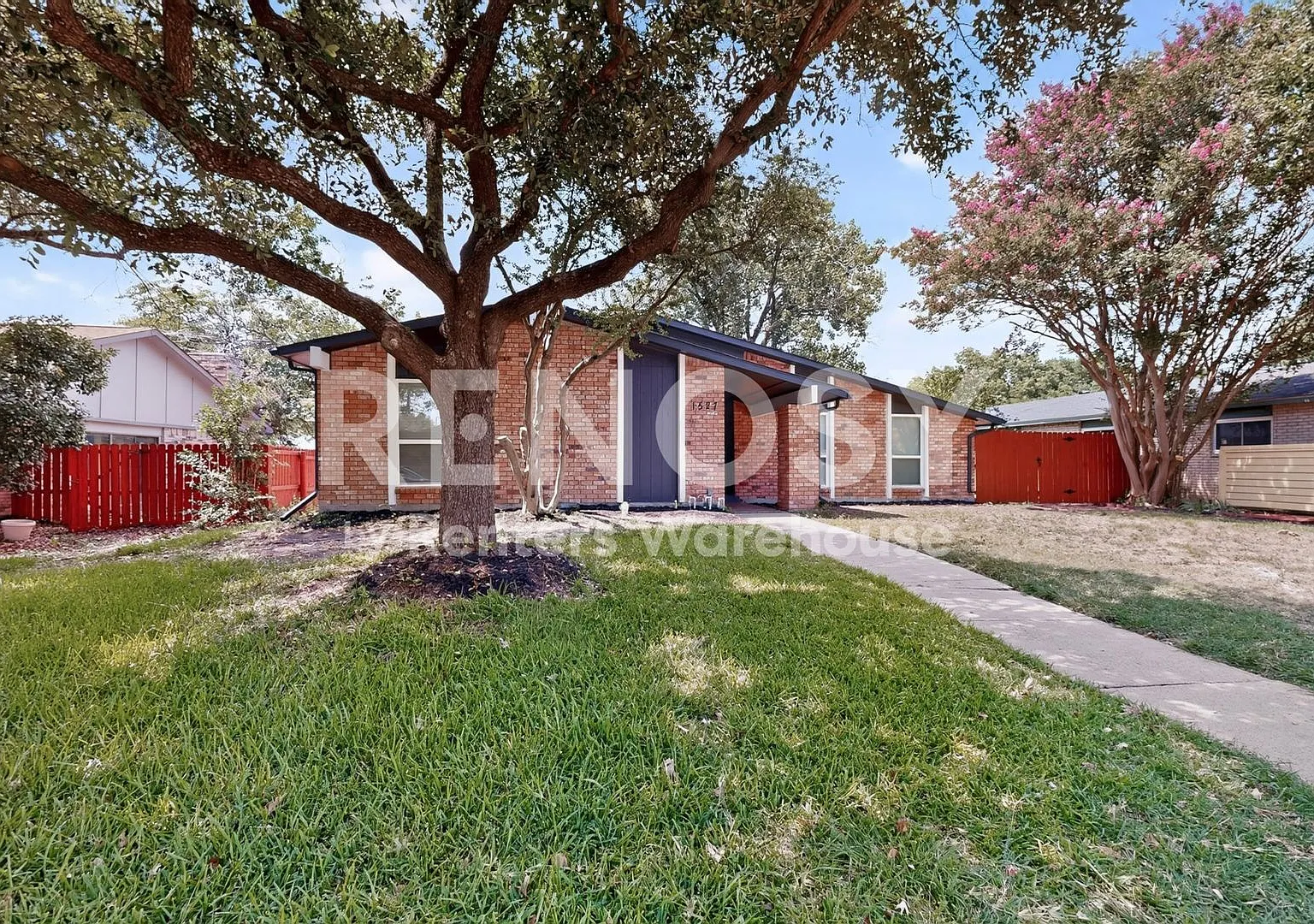 Plano Gem Ready To Be Your Home Rent Concession - 2nd Month Free — Photo 1