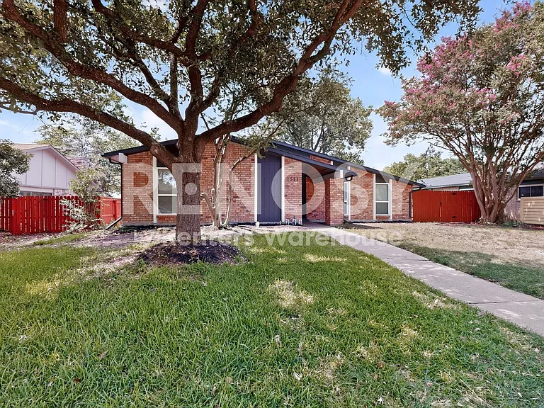 1527 Cherokee Trl — Photo 1