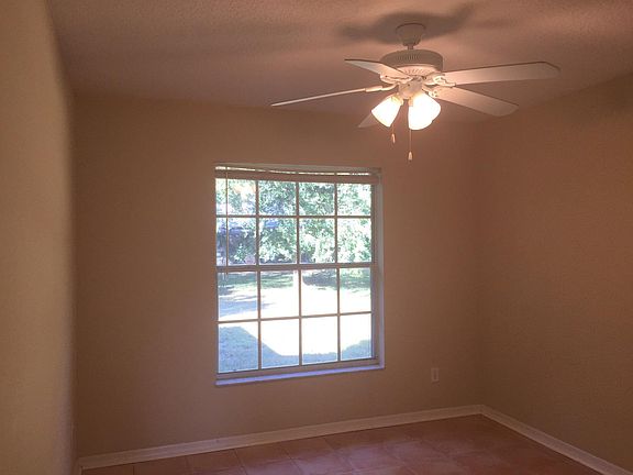 3rd image of 10725 Lake Hill Dr