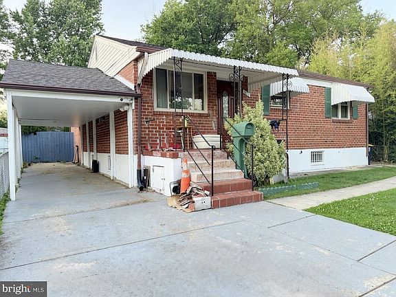 2nd image of 2420 Hannon St