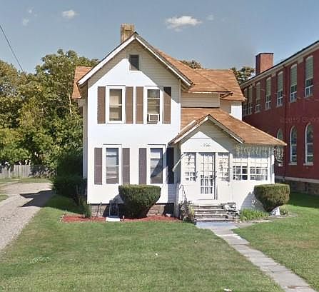 1st image of 956 Lake St