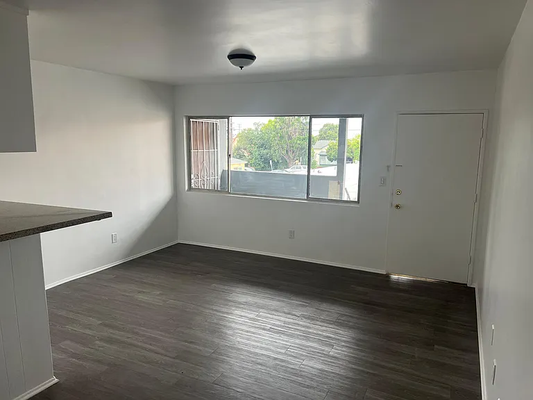 1612 S Gladys Ave #H — Photo 2