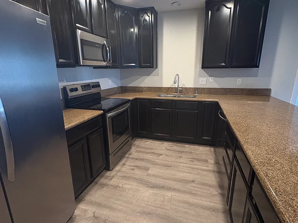 429 Autumn Dr #26