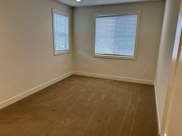 3904 Park Gardens Dr — Photo 18