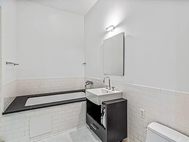 110 Livingston St #6J — Photo 10