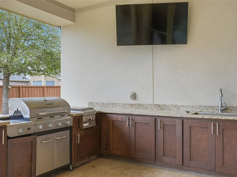 17614 Melmore Dr — Photo 25