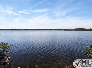400 Lakeside Dr W, Centerville, MA 02632
