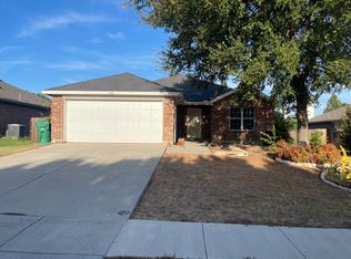 3440 Crisoforo Dr, Denton, TX 76207
