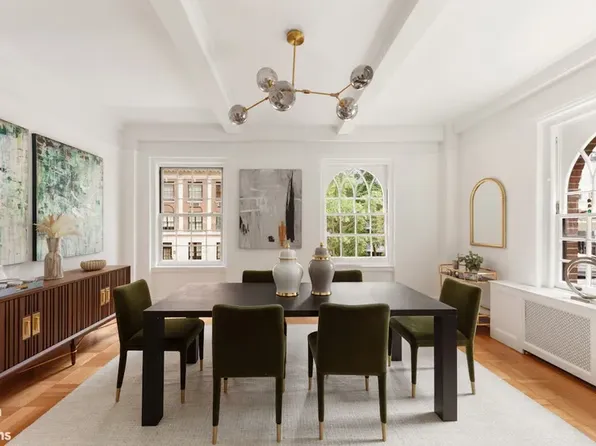 129 East 69th Street image 3 of 10