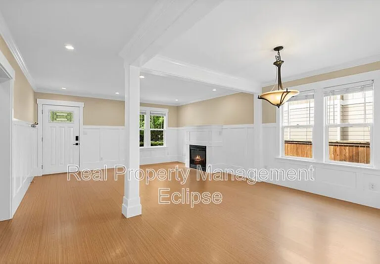 26616 NE Valley St #A — Photo 3