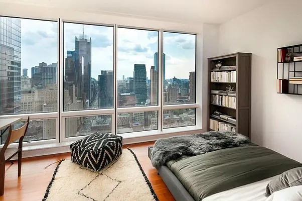 Rented by Compass | media 16