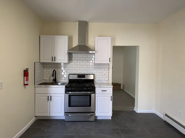 189 N Broadway St #A, South Amboy, NJ 08879