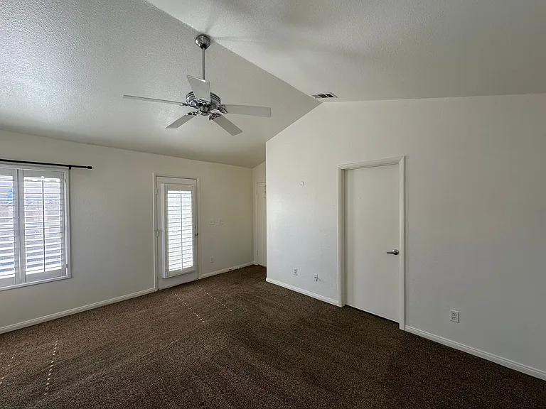 7872 Mount Whitney Cir — Photo 14