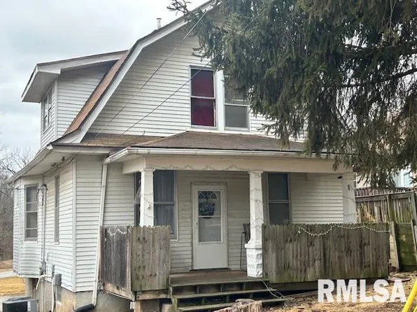 4515 Ricker Hill Rd, Davenport, IA 52802