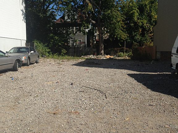 2nd image of 22 Grant Ave