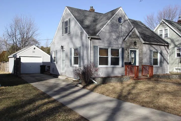 610 Reber Ave photo 1