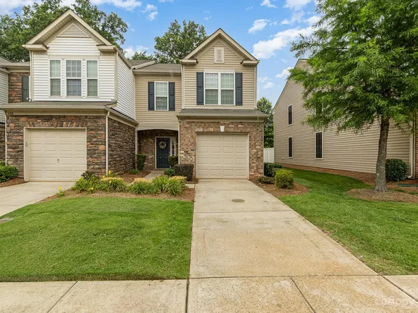 6002 Carrollton Ln, Charlotte, NC 28210