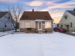 24700 Ross St, Dearborn, MI 48124