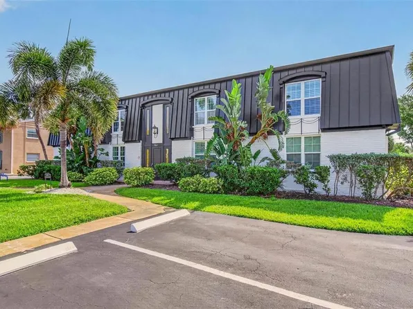 1065 Eden Isle Blvd NE APT 1, Saint Petersburg, FL 33704
