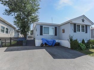 2175 Mewburn Rd #21, Niagara Falls, ON L2J0A6