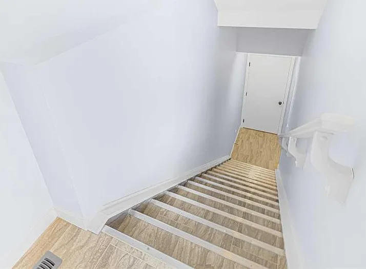 60 Setonstone Gdns SE #1 — Photo 5