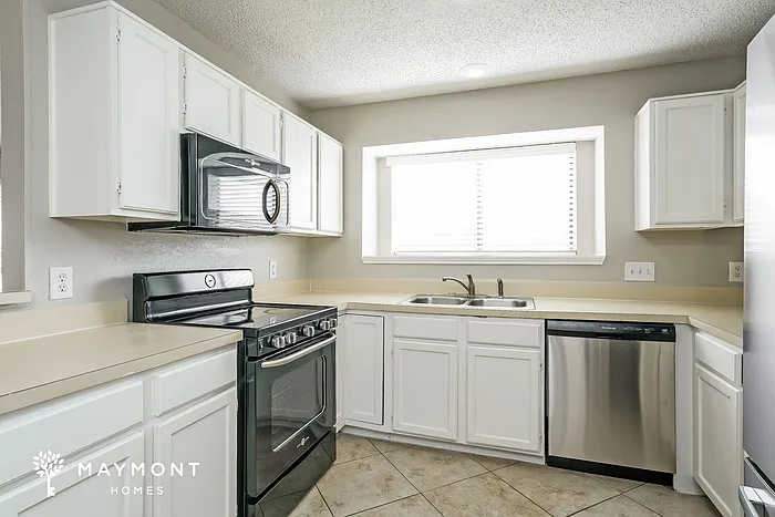 3 bed, 2.0 bath, 1508 sqft, $1,845 — Photo 4