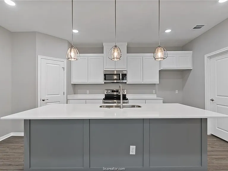 2509 Shady Route Ln — Photo 11