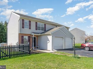 1844 Wyatt Cir, Dover, PA