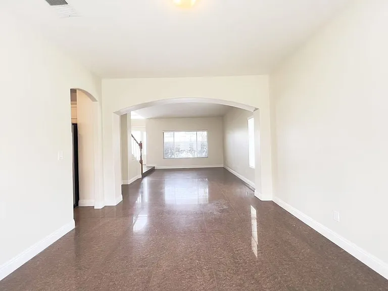 2019 Silverton Dr — Photo 12