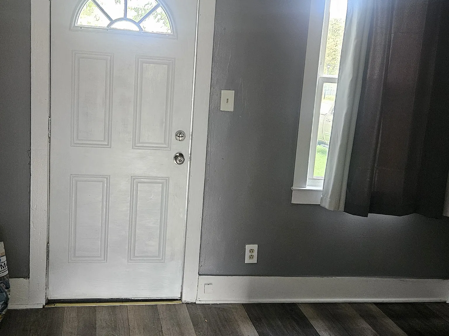 2 bed, $1,225 — Photo 1