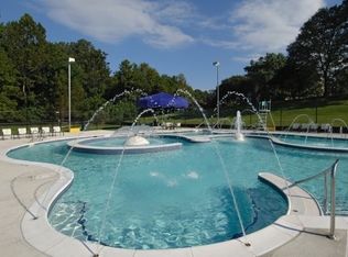 263 Congressional Ln APT 712, Rockville, MD 20852