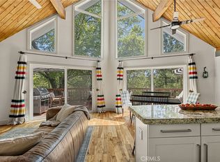 28147 Geneva Ln, Lake Arrowhead, CA 92352