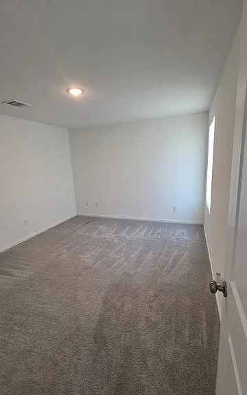 430 Sarah Way — Photo 4