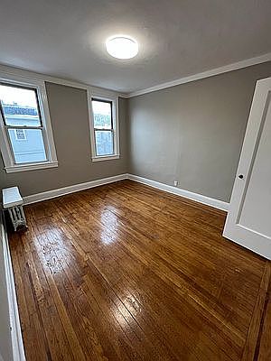 1st image of 21-33 32nd St #2A