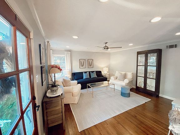5th image of 4143 Hedge Hills Ave