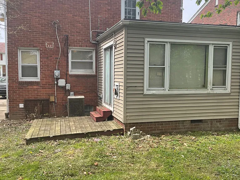 11614 Lansdowne St — Photo 15
