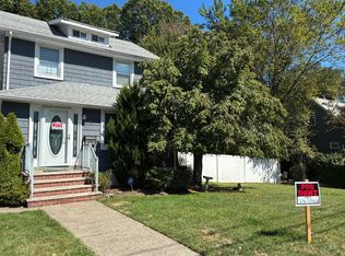95 Garden St, Teaneck, NJ 07666