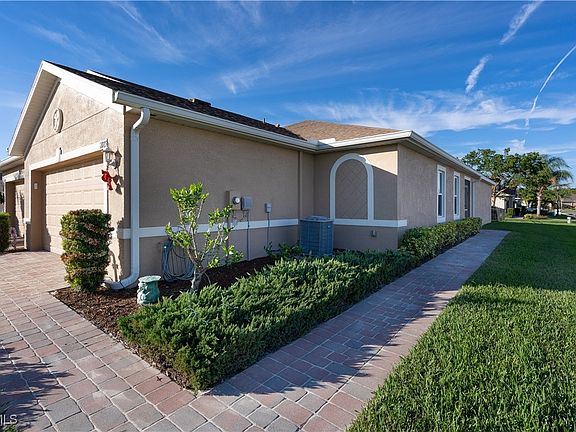 3rd image of 2085 Pigeon Plum Way