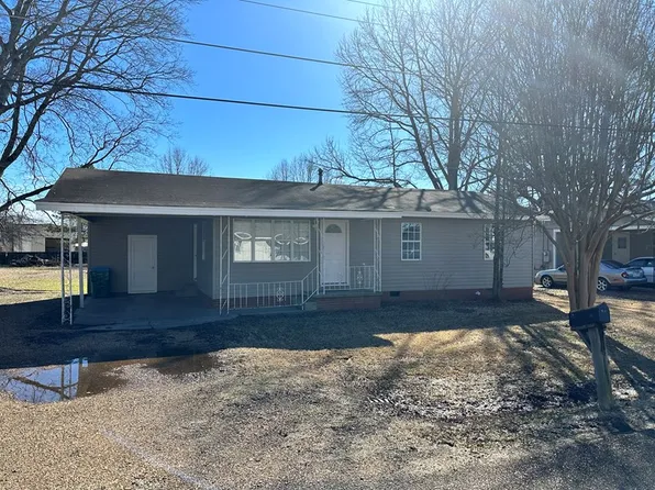 61 Airport Cir, Grenada, MS 38901