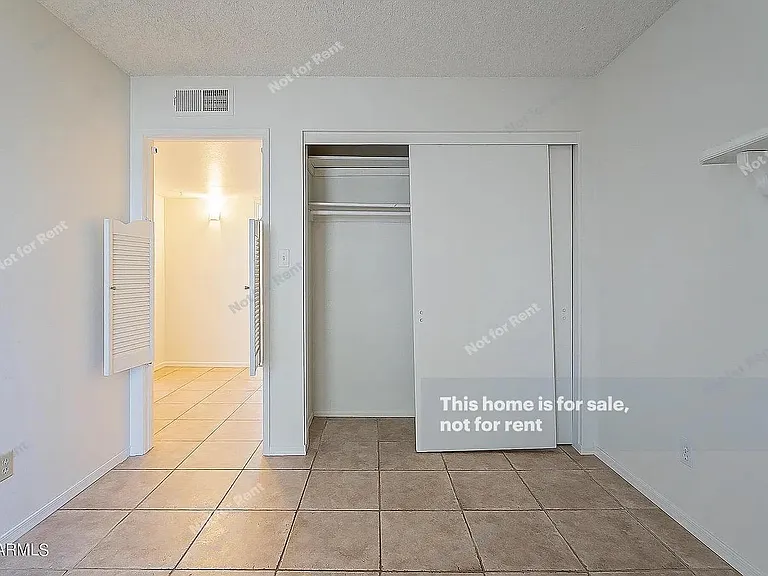 6039 S 42nd St — Photo 39